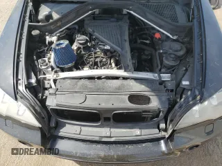 2013 BMW X5 xDrive35d z VIN 5UXZW0C58D0B92594, wystawiony jako Copart lot #49409865 z przebiegiem 141 760 mil mil oraz Szkoda całkowita • Salvage title. Historia ofert i sprzedaży dostępna na DreamBid. Obrazek 14.