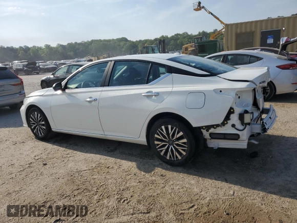 2025 Nissan Altima SV with VIN 1N4BL4DV3SN372053, listed as a Copart auction lot 53727645 with 2,244 mi miles and Clean Title. Bid and sale history available at DreamBid. Image 2.