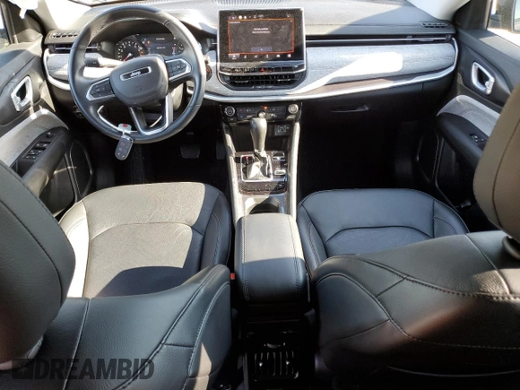 2022 Jeep Compass Latitude Lux with VIN 3C4NJDFB0NT151739, listed as a Copart auction lot 55200065 with 18,782 mi miles and Salvage title. Bid and sale history available at DreamBid. Image 8.