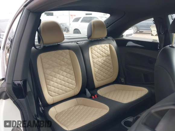 2019 Volkswagen Beetle S with VIN 3VWFD7AT2KM701622, listed as a IAAI auction lot 41520300 with Not provided miles and . Bid and sale history available at DreamBid. Image 8.