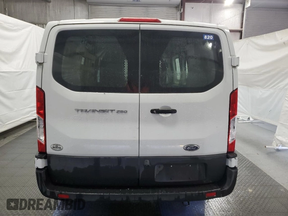 2019 Ford Transit z VIN 1FTYR1ZM1KKA42477, wystawiony jako Copart lot #53732225 z przebiegiem 220 146 mil mil oraz Czysty tytuł • Clean title. Historia ofert i sprzedaży dostępna na DreamBid. Obrazek 6.