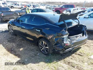 2020 Nissan Maxima SV with VIN 1N4AA6CV2LC379300, listed as a IAAI auction lot 41676063 with 75,604 mi miles. Bid and sale history available at carsss.com. Image 3.