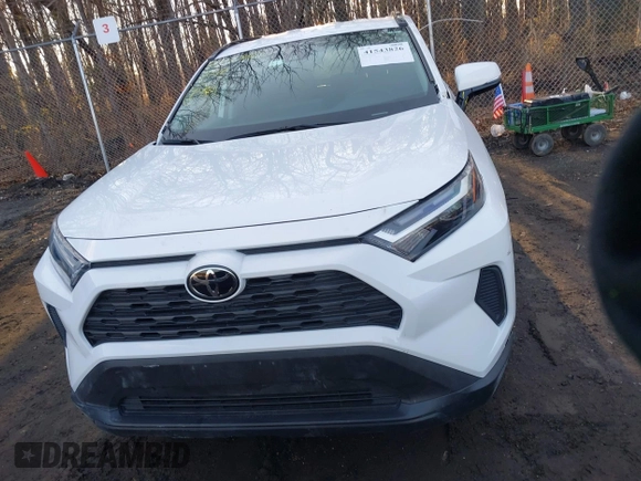 2022 Toyota RAV4 XLE with VIN 2T3P1RFV4NC305332, listed as a IAAI auction lot 41543826 with 11,240 mi miles. Bid and sale history available at carsss.com. Image 12.