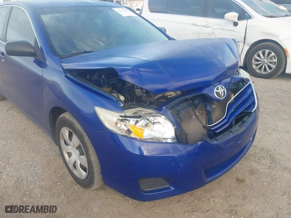 2011 Toyota Camry LE with VIN 4T1BF3EK0BU676202, listed as a IAAI auction lot 41912157 with 175,820 mi miles. Bid and sale history available at carsss.com. Image 6.