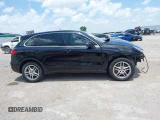 2013 Porsche Cayenne с VIN WP1AA2A23DLA13020, выставлен на аукционе IAAI как лот 42560111 с пробегом 113 984 миль миль и . История ставок и продаж доступна на DreamBid. Изображение 13.