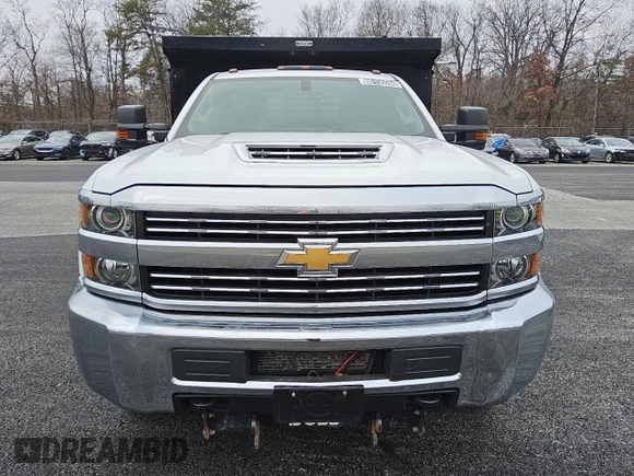 2018 Chevrolet Silverado 3500HD Work Truck with VIN 1GB3KYCY5JF128065, listed as a Copart auction lot 86155594 with 42,535 mi miles and Clean Title. Bid and sale history available at DreamBid. Image 5.