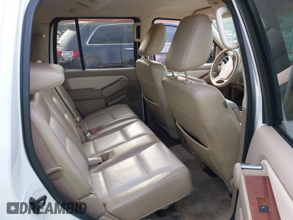 2010 Ford Explorer Eddie Bauer z VIN 1FMEU7EE1AUA40939, wystawiony jako IAAI lot #42009339 z przebiegiem 216 731 mil mil oraz . Historia ofert i sprzedaży dostępna na DreamBid. Obrazek 8.