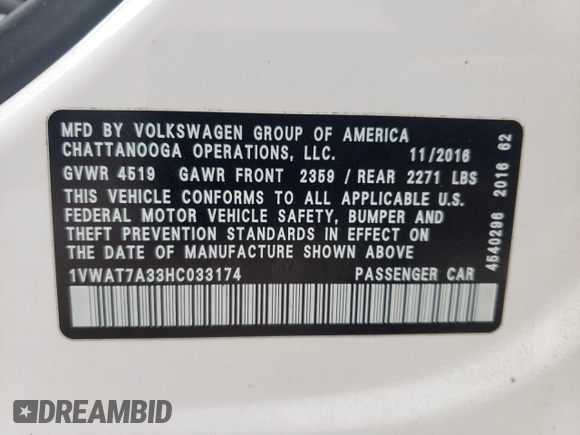 2017 Volkswagen Passat S z VIN 1VWAT7A33HC033174, wystawiony jako Copart lot #57341605 z przebiegiem 197 560 mil mil oraz Szkoda całkowita • Salvage title. Historia ofert i sprzedaży dostępna na DreamBid. Obrazek 13.