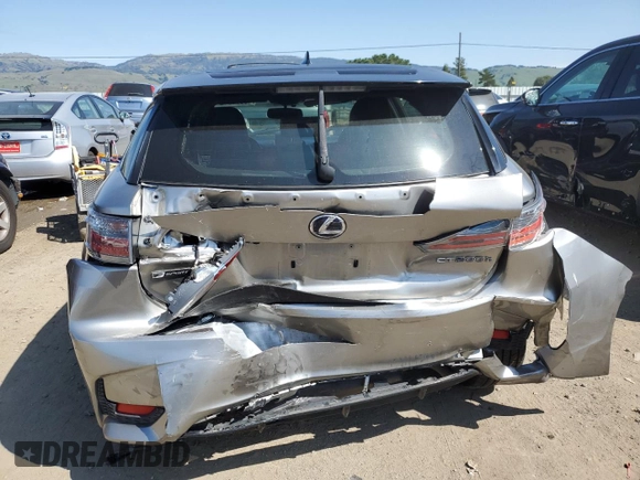 2016 Lexus CT 200h z VIN JTHKD5BH3G2273136, wystawiony jako Copart lot #48573845 z przebiegiem 99 065 mil mil oraz Szkody całkowita. Historia ofert i sprzedaży dostępna na DreamBid. Obrazek 6.