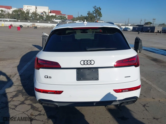 2024 Audi Q5 S line Premium with VIN WA1GAAFY2R2101048, listed as a IAAI auction lot 41622350 with 1,616 mi miles. Bid and sale history available at carsss.com. Image 17.