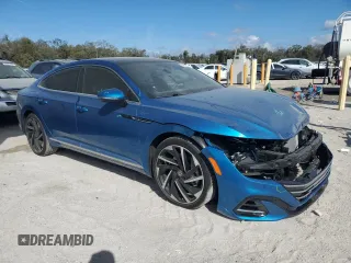 2023 Volkswagen Arteon SEL Premium R-Line z VIN WVWTR7AN5PE014611, wystawiony jako Copart lot #43589095 z przebiegiem 12 517 mil mil oraz Szkoda całkowita • Salvage title. Historia ofert i sprzedaży dostępna na DreamBid. Obrazek 4.