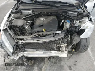2011 Audi Q5 Premium with VIN WA1CFAFPXBA047825, listed as a Copart auction lot 59582395 with 91,581 mi miles and Salvage title. Bid and sale history available at DreamBid. Image 11.