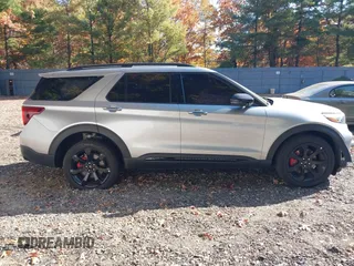 2023 Ford Explorer ST with VIN 1FM5K8GC5PGB60628, listed as a IAAI auction lot 40689927 with 20,825 mi miles. Bid and sale history available at carsss.com. Image 13.