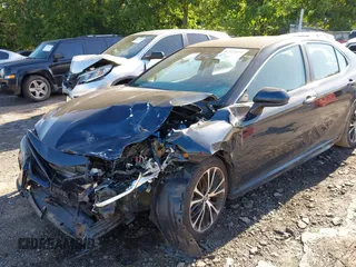 2020 Toyota Camry SE z VIN 4T1G11AK8LU362751, wystawiony jako IAAI lot #42322858 z przebiegiem 105 175 mil mil oraz . Historia ofert i sprzedaży dostępna na DreamBid. Obrazek 6.