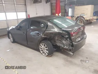 2017 Mazda 3 Touring z VIN JM1BN1V78H1142186, wystawiony jako IAAI lot #42508211 z przebiegiem 109 082 mil mil oraz . Historia ofert i sprzedaży dostępna na DreamBid. Obrazek 6.