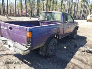 1995 Nissan Frontier SE z VIN 1N6HD16Y5SC305518, wystawiony jako IAAI lot #41836437 z przebiegiem 216 556 mil mil oraz . Historia ofert i sprzedaży dostępna na DreamBid. Obrazek 4.