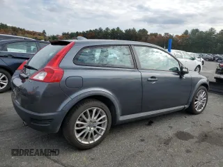 2010 Volvo C30 z VIN YV1672MK6A2173602, wystawiony jako Copart lot #77422084 z przebiegiem 120 350 mil mil oraz Szkoda całkowita • Salvage title. Historia ofert i sprzedaży dostępna na DreamBid. Obrazek 3.