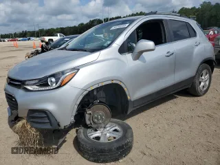 2020 Chevrolet Trax LT z VIN KL7CJLSB1LB013016, wystawiony jako Copart lot #58256595 z przebiegiem 49 534 mil mil oraz Szkoda całkowita • Salvage title. Historia ofert i sprzedaży dostępna na DreamBid. Obrazek 1.