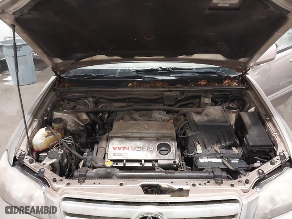 2005 Toyota Highlander with VIN JTEGP21AX50066684, listed as a IAAI auction lot 41811303 with 188,714 mi miles. Bid and sale history available at carsss.com. Image 10.