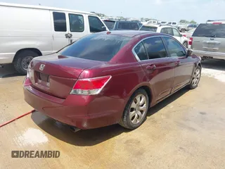 2010 Honda Accord EX-L z VIN 1HGCP2F80AA109718, wystawiony jako IAAI lot #42369942 z przebiegiem Nie podano mil oraz . Historia ofert i sprzedaży dostępna na DreamBid. Obrazek 4.
