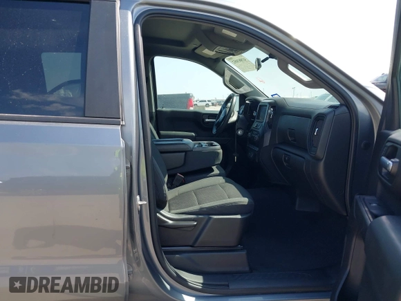 2020 Chevrolet Silverado 1500 Custom with VIN 3GCPWBEH0LG230256, listed as a IAAI auction lot 41883052 with 120,177 mi miles. Bid and sale history available at carsss.com. Image 5.