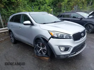2016 Kia Sorento EX with VIN 5XYPH4A15GG009402, listed as a IAAI auction lot 42365601 with 179,915 mi miles and . Bid and sale history available at DreamBid. Image 1.