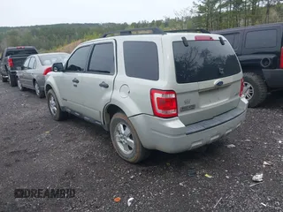 2008 Ford Escape XLT with VIN 1FMCU93148KC00109, listed as a IAAI auction lot 41859745 with 202,312 mi miles. Bid and sale history available at carsss.com. Image 3.