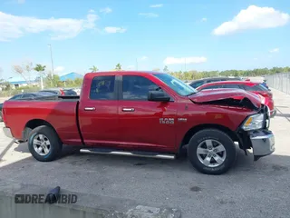 2014 Ram 1500 SLT z VIN 1C6RR6GT1ES184562, wystawiony jako IAAI lot #41583461 z przebiegiem 138 594 mil mil oraz . Historia ofert i sprzedaży dostępna na DreamBid. Obrazek 13.