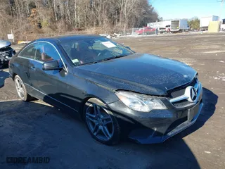 2014 Mercedes-Benz E-Class E 350 with VIN WDDKJ8JB6EF264225, listed as a IAAI auction lot 41422347 with 123,408 mi miles. Bid and sale history available at carsss.com. Image 1.