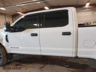 2017 Ford Super Duty F-250 SRW Lariat with VIN 1FT7W2BTXHEC81609, listed as a IAAI auction lot 41497213 with 176,644 mi miles. Bid and sale history available at carsss.com. Image 15.