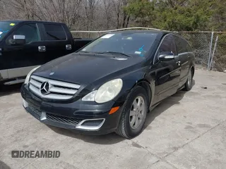 2006 Mercedes-Benz R-Class 3.5L with VIN 4JGCB65E26A006704, listed as a IAAI auction lot 41745249 with 145,198 mi miles. Bid and sale history available at carsss.com. Image 2.