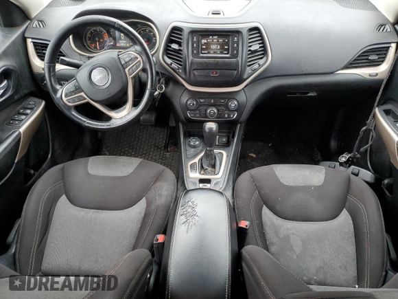 2017 Jeep Cherokee Sport z VIN 1C4PJMAB2HW590570, wystawiony jako Copart lot #49891395 z przebiegiem 146 851 mil mil oraz Szkoda całkowita • Salvage title. Historia ofert i sprzedaży dostępna na DreamBid. Obrazek 8.