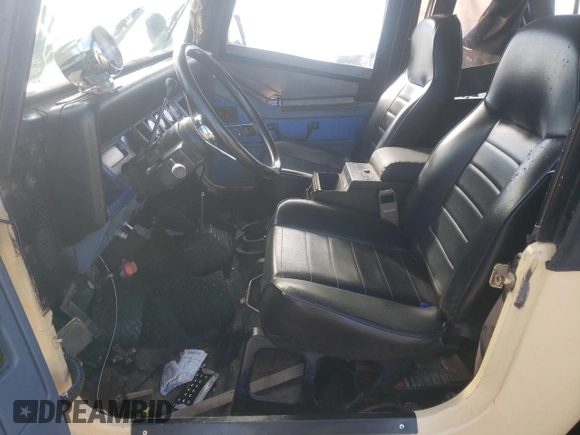 1993 Jeep Wrangler with VIN 1J4FY29S5PP247657, listed as a Copart auction lot 41595585 with 185,962 mi miles and Salvage Title. Bid and sale history available at carsss.com. Image 7.