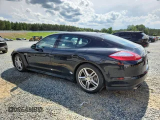 2012 Porsche Panamera z VIN WP0AA2A79CL017990, wystawiony jako Copart lot #60265235 z przebiegiem 60 679 mil mil oraz Szkoda całkowita • Salvage title. Historia ofert i sprzedaży dostępna na DreamBid. Obrazek 2.
