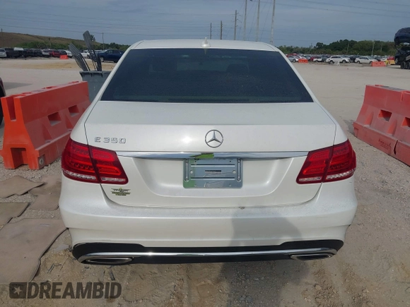2014 Mercedes-Benz E-Class E 350 Sport with VIN WDDHF5KB1EA796617, listed as a IAAI auction lot 41869606 with 105,298 mi miles. Bid and sale history available at carsss.com. Image 16.