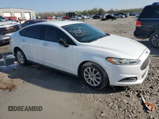 2016 Ford Fusion S with VIN 3FA6P0G70GR125749, listed as a Copart auction lot 51893685 with 180,085 mi miles and Clean title. Bid and sale history available at DreamBid. Image 4.