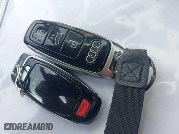 2024 Audi Q7 Premium Plus with VIN WA1LCBF71RD004059, listed as a IAAI auction lot 42049719 with 10,651 mi miles and . Bid and sale history available at DreamBid. Image 11.
