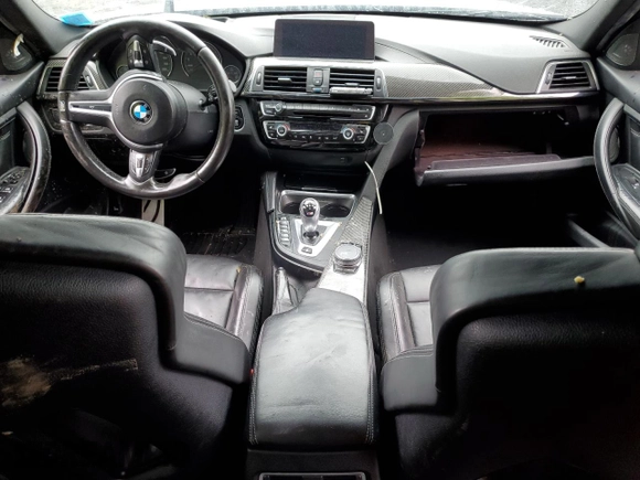 2018 BMW M3 z VIN WBS8M9C55J5K98867, wystawiony jako Copart lot #56819745 z przebiegiem 99 913 mil mil oraz Szkoda całkowita • Salvage title. Historia ofert i sprzedaży dostępna na DreamBid. Obrazek 8.