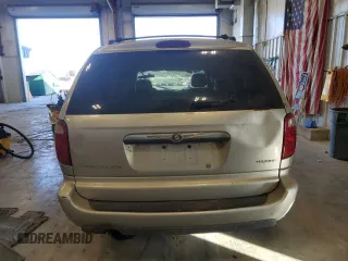 2005 Chrysler Town & Country Touring z VIN 2C4GP54LX5R147239, wystawiony jako Copart lot #42203905 z przebiegiem 241 893 mil mil oraz Nie do naprawy • Non repairable. Historia ofert i sprzedaży dostępna na DreamBid. Obrazek 6.