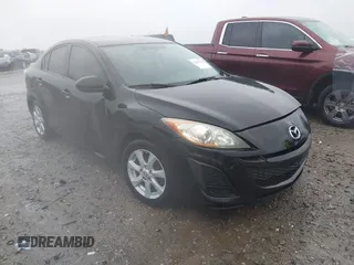 2011 Mazda 3 i Touring z VIN JM1BL1VGXB1377220, wystawiony jako IAAI lot #42240765 z przebiegiem 188 814 mil mil oraz . Historia ofert i sprzedaży dostępna na DreamBid. Obrazek 1.