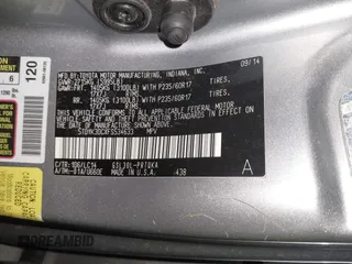 2015 Toyota Sienna XLE with VIN 5TDYK3DCXFS534633, listed as a IAAI auction lot 42018593 with 128,421 mi miles. Bid and sale history available at carsss.com. Image 9.