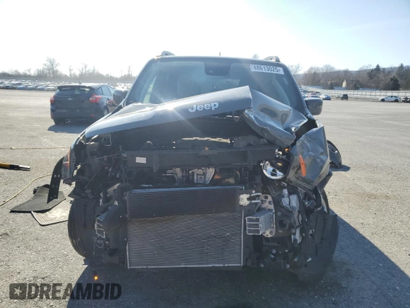2021 Jeep Renegade Latitude with VIN ZACNJDB17MPN32651, listed as a Copart auction lot 48613025 with 42,196 mi miles and Salvage title. Bid and sale history available at DreamBid. Image 5.