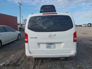 2016 Mercedes-Benz Metris Passenger Van with VIN WD4PG2EE1G3130779, listed as a IAAI auction lot 41446578 with 146,722 mi miles. Bid and sale history available at carsss.com. Image 16.