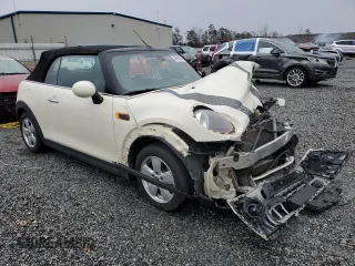 2019 MINI Convertible Cooper z VIN WMWWG5C54K3F79764, wystawiony jako Copart lot #48692085 z przebiegiem 94 211 mil mil oraz Szkoda całkowita • Salvage title. Historia ofert i sprzedaży dostępna na DreamBid. Obrazek 4.