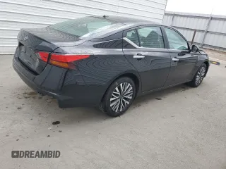 2025 Nissan Altima SV with VIN 1N4BL4DV1SN343988, listed as a Copart auction lot 53901555 with 5,728 mi miles and Salvage Title. Bid and sale history available at DreamBid. Image 3.