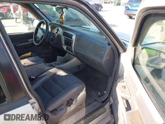 2002 Ford Explorer Sport Trac Value с VIN 1FMZU67E32UC24662, выставлен на аукционе IAAI как лот 41986274 с пробегом 135 613 миль миль и . История ставок и продаж доступна на DreamBid. Изображение 5.