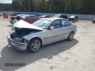 2000 BMW 3 Series 323i with VIN WBAAM3348YFP79534, listed as a IAAI auction lot 40734827 with 185,943 mi miles and . Bid and sale history available at DreamBid. Image 2.