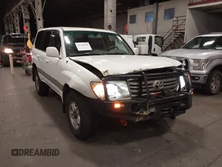 2006 Toyota Land Cruiser with VIN JTEHT05J562097054, listed as a IAAI auction lot 41539648 with 286,946 mi miles. Bid and sale history available at carsss.com. Image 6.