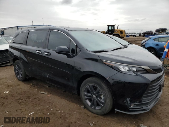 2024 Toyota Sienna LE with VIN 5TDCSKFC6RS110338, listed as a Copart auction lot 78694384 with 12,770 mi miles and Salvage Title. Bid and sale history available at carsss.com. Image 4.