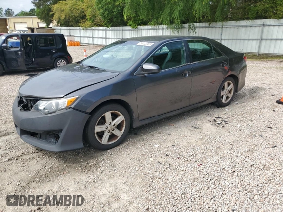 2014 Toyota Camry L with VIN 4T1BF1FK3EU333312, listed as a Copart auction lot 56418065 with 243,564 mi miles and Clean Title. Bid and sale history available at DreamBid. Image 1.